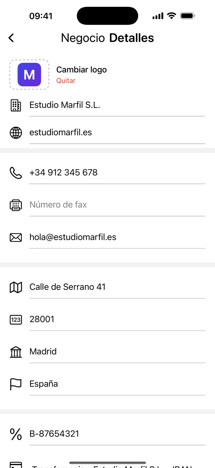 Captura de la app con datos de ejemplo ficticios